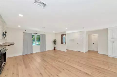 Living - 6505 11th Dr E, Bradenton, FL 34208 photo 3 of 4