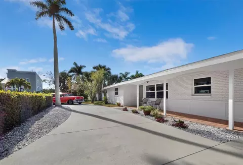 691 Tarawitt Dr, Longboat Key, FL 34228