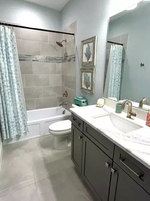 Bath - 4262 Golden Creek Ter, Parrish, FL 34219 photo 7 of 9