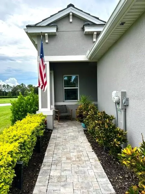 Exterior - 4262 Golden Creek Ter, Parrish, FL 34219 photo 2 of 16