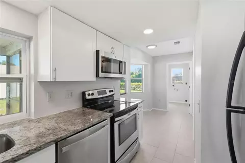 Kitchen - 24 Clemson Rd, Venice, FL 34293 photo 8 of 9