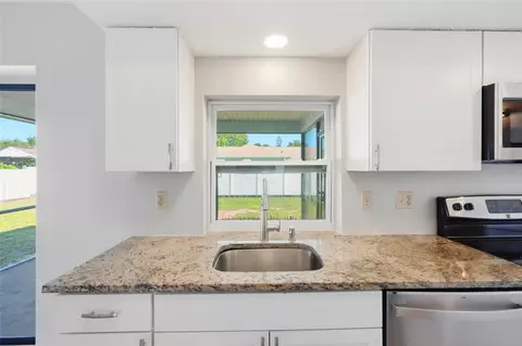 Kitchen - 24 Clemson Rd, Venice, FL 34293 photo 7 of 9