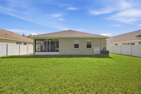 Exterior - 5964 48th St E, Bradenton, FL 34203 photo 6 of 8
