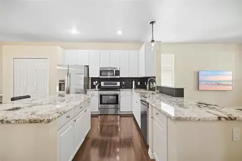 Kitchen - 5964 48th St E, Bradenton, FL 34203 photo 4 of 4
