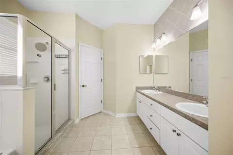 Bath - 5964 48th St E, Bradenton, FL 34203 photo 1 of 3