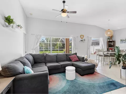 Living - 4006 2nd Ave E, Bradenton, FL 34208 photo 2 of 3