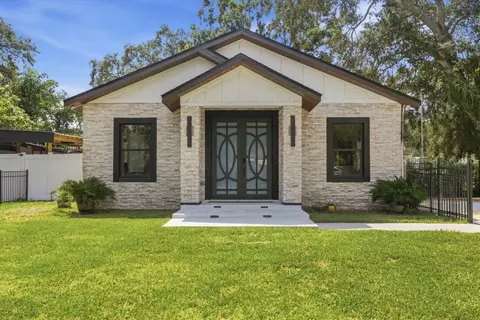 4710 W Bay View Ave, Tampa, FL 33611