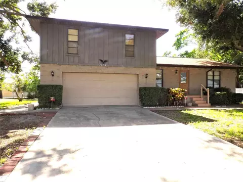 1104 77th St NW, Bradenton, FL 34209
