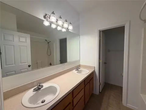 Bath - 14876 Skip Jack Loop, Bradenton, FL 34202 photo 1 of 6