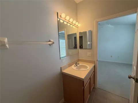 Bath - 14876 Skip Jack Loop, Bradenton, FL 34202 photo 5 of 6