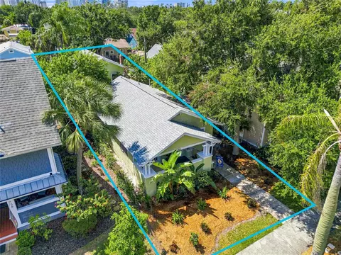146 13th Ave NE, Saint Petersburg, FL 33701