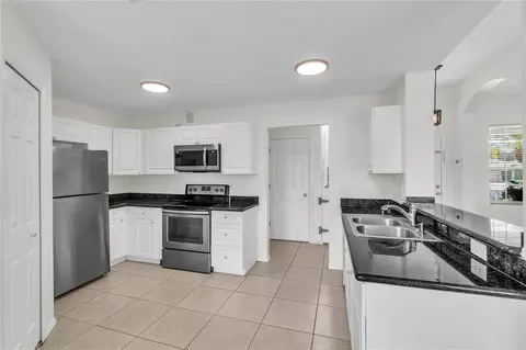 Kitchen - 11779 Shirburn Cir, Parrish, FL 34219 photo 1 of 2
