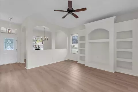 Living - 11779 Shirburn Cir, Parrish, FL 34219 photo 1 of 3
