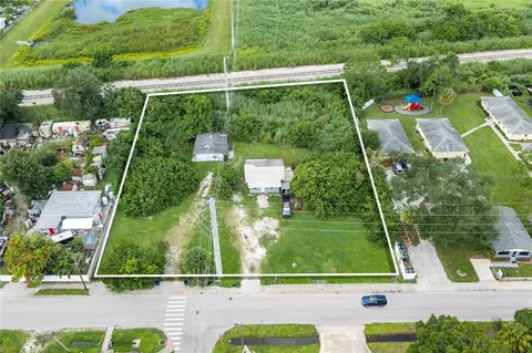 2305 Mango Ave, Sarasota, FL 34234