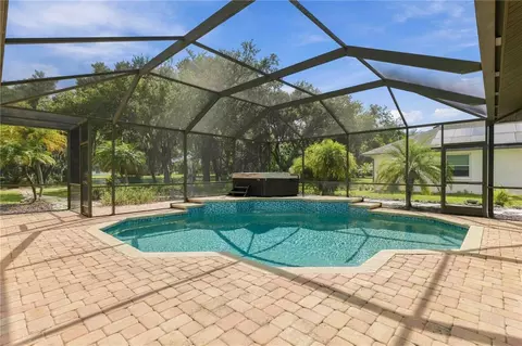 Exterior - 127 Mill Run E, Bradenton, FL 34212 photo 3 of 10