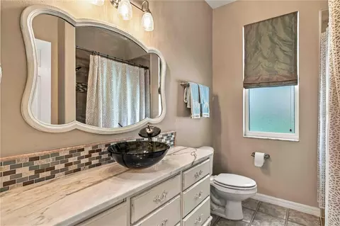 Bath - 127 Mill Run E, Bradenton, FL 34212 photo 1 of 3