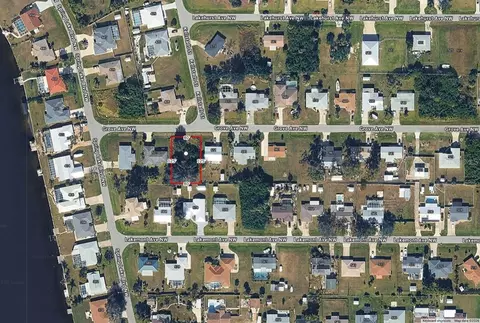 621 Grove Ave NW, Port Charlotte, FL 33952