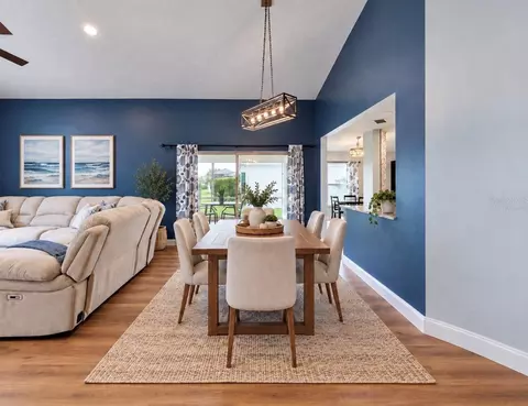 Dining - 4115 Murfield Dr E, Bradenton, FL 34203 photo 5 of 5