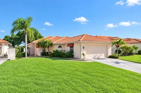 Exterior - 4115 Murfield Dr E, Bradenton, FL 34203 photo 10 of 10