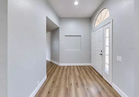 Entry Way - 4115 Murfield Dr E, Bradenton, FL 34203 photo 2 of 2