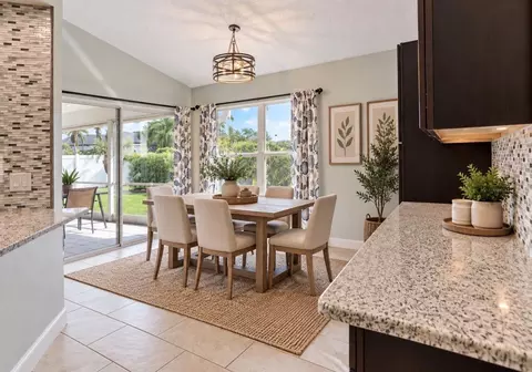 Dining - 4115 Murfield Dr E, Bradenton, FL 34203 photo 1 of 5