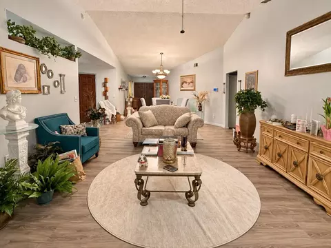 Living - 7707 120th Ave E, Parrish, FL 34219 photo 3 of 4