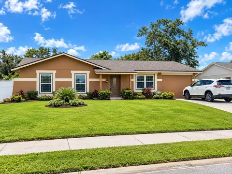 4011 Westminster Dr, Sarasota, FL 34241