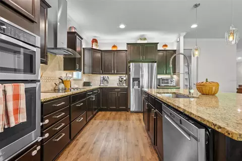 Kitchen - 9631 58th St E, Parrish, FL 34219 photo 2 of 2