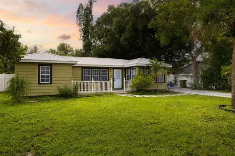 2316 Gull Ln, Sarasota, FL 34237