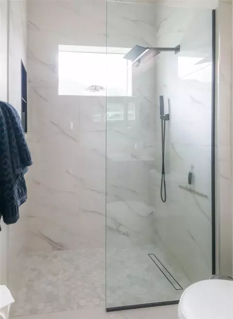 Bath - 1510 Westover Ave, Parrish, FL 34219 photo 5 of 6