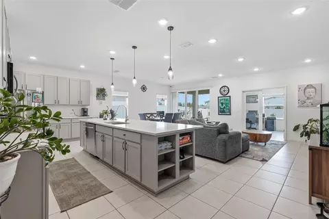 Kitchen - 1901 Everson St, Bradenton, FL 34208 photo 1 of 3