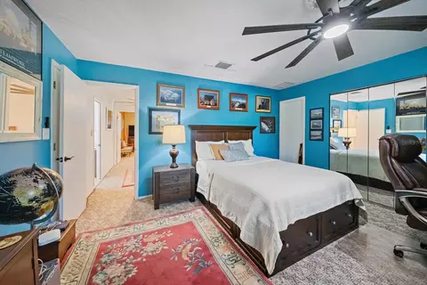 Bedroom - 9543 59th Ave E, Bradenton, FL 34202 photo 5 of 9