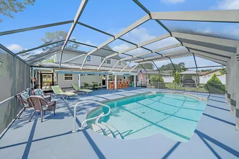 Exterior - 9543 59th Ave E, Bradenton, FL 34202 photo 8 of 15