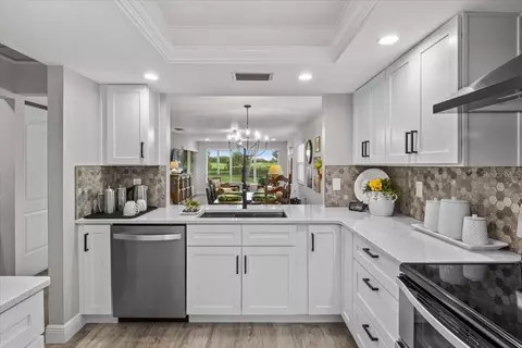 Kitchen - 2420 Wilderness Blvd W, Parrish, FL 34219 photo 2 of 6