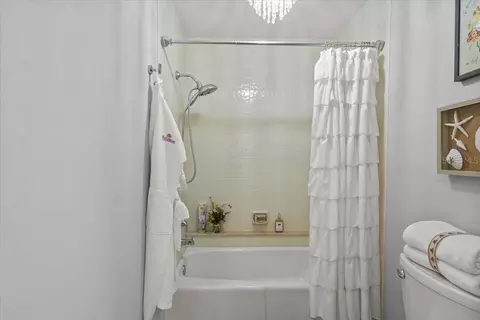 Bath - 2420 Wilderness Blvd W, Parrish, FL 34219 photo 4 of 6