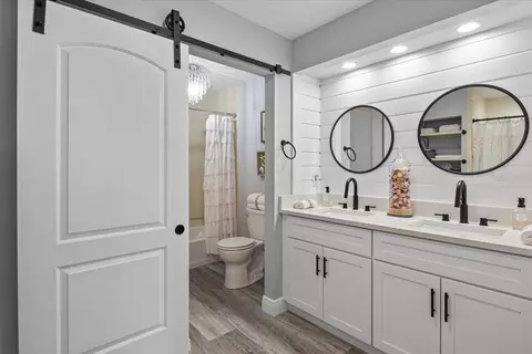 Bath - 2420 Wilderness Blvd W, Parrish, FL 34219 photo 1 of 6