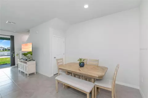 Dining - 17645 Crescent Moon Loop, Bradenton, FL 34211 photo 1 of 1
