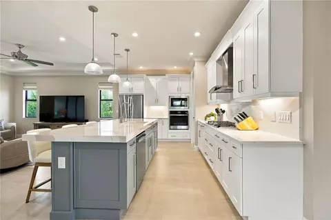 Kitchen - 14449 Hammock Oak St, Parrish, FL 34219 photo 4 of 7