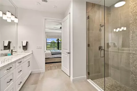 Bath - 14449 Hammock Oak St, Parrish, FL 34219 photo 2 of 6