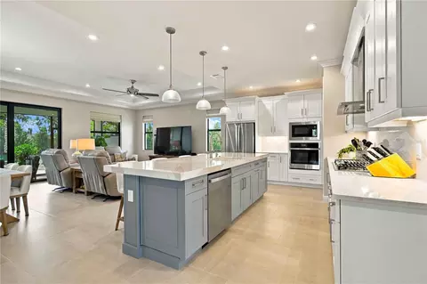 Kitchen - 14449 Hammock Oak St, Parrish, FL 34219 photo 2 of 7