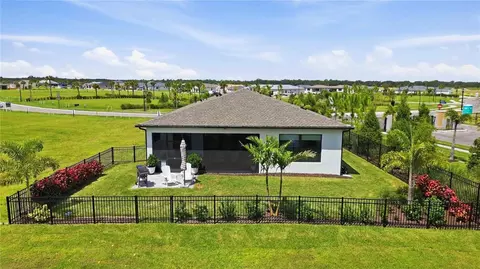 Exterior - 14449 Hammock Oak St, Parrish, FL 34219 photo 4 of 25