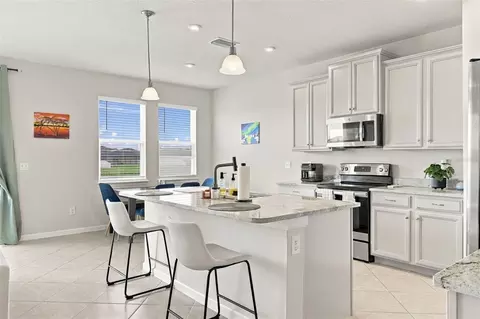 Kitchen - 6015 114th Dr E, Parrish, FL 34219 photo 1 of 5