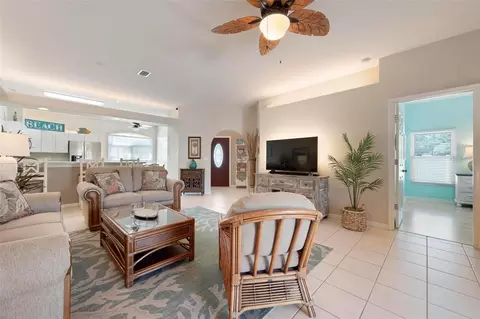 Living - 2411 49th Ave E, Bradenton, FL 34203 photo 6 of 9