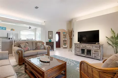 Living - 2411 49th Ave E, Bradenton, FL 34203 photo 7 of 9