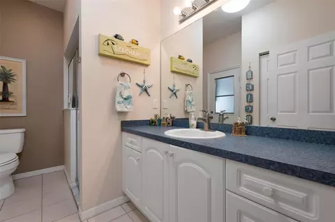 Bath - 2411 49th Ave E, Bradenton, FL 34203 photo 2 of 2