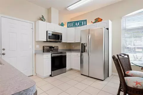 Kitchen - 2411 49th Ave E, Bradenton, FL 34203 photo 2 of 5