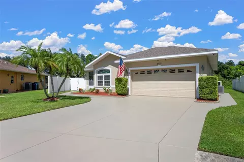 Exterior - 2411 49th Ave E, Bradenton, FL 34203 photo 9 of 11