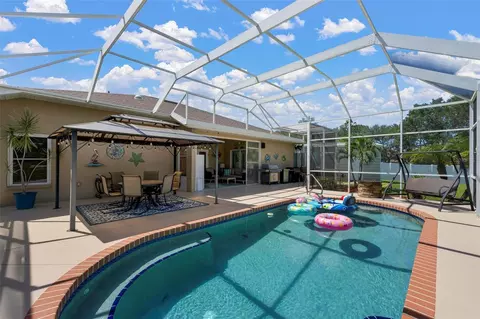 Exterior - 2411 49th Ave E, Bradenton, FL 34203 photo 7 of 11
