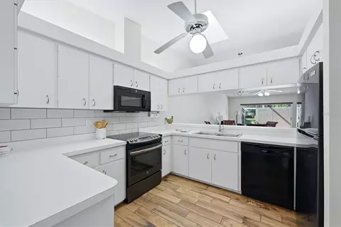 Kitchen - 5604 37th St E, Bradenton, FL 34203 photo 1 of 4