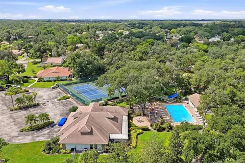 View/Area - 5604 37th St E, Bradenton, FL 34203 photo 1 of 7